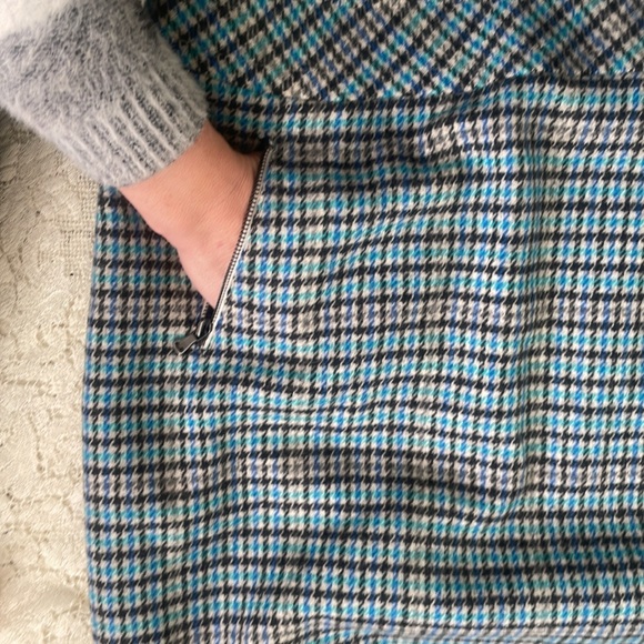 Talbots Petites blue houndstooth skirt with pockets - Picture 6 of 10